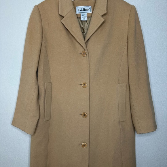 L.L. Bean Classic Wool Cashmere Blend Coat Size 4P - Picture 2 of 7